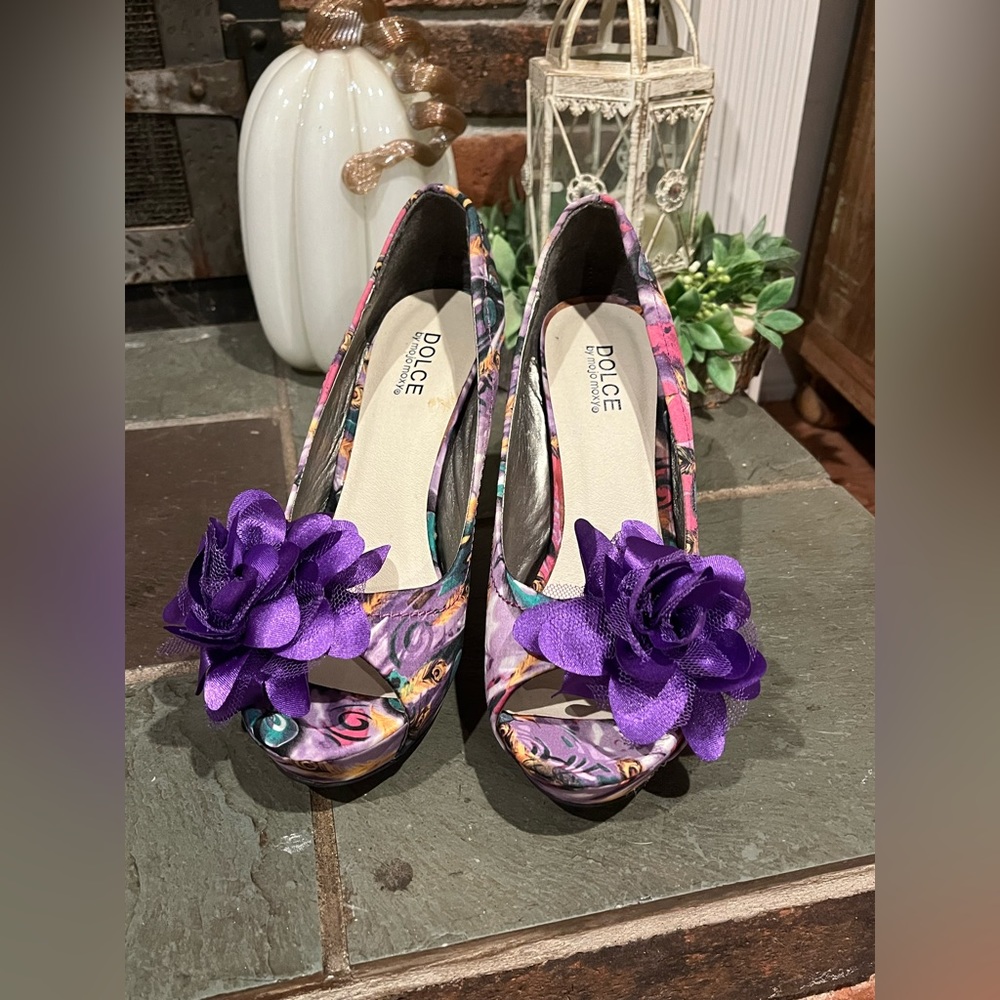 Floral Peacock Platform Stilettos | Dolce by Mojo Moxy
